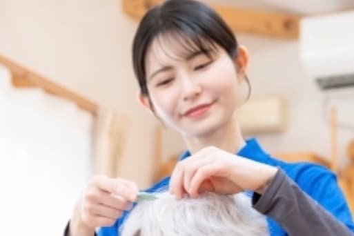 訪問美容 てのひら / 佐藤 美咲